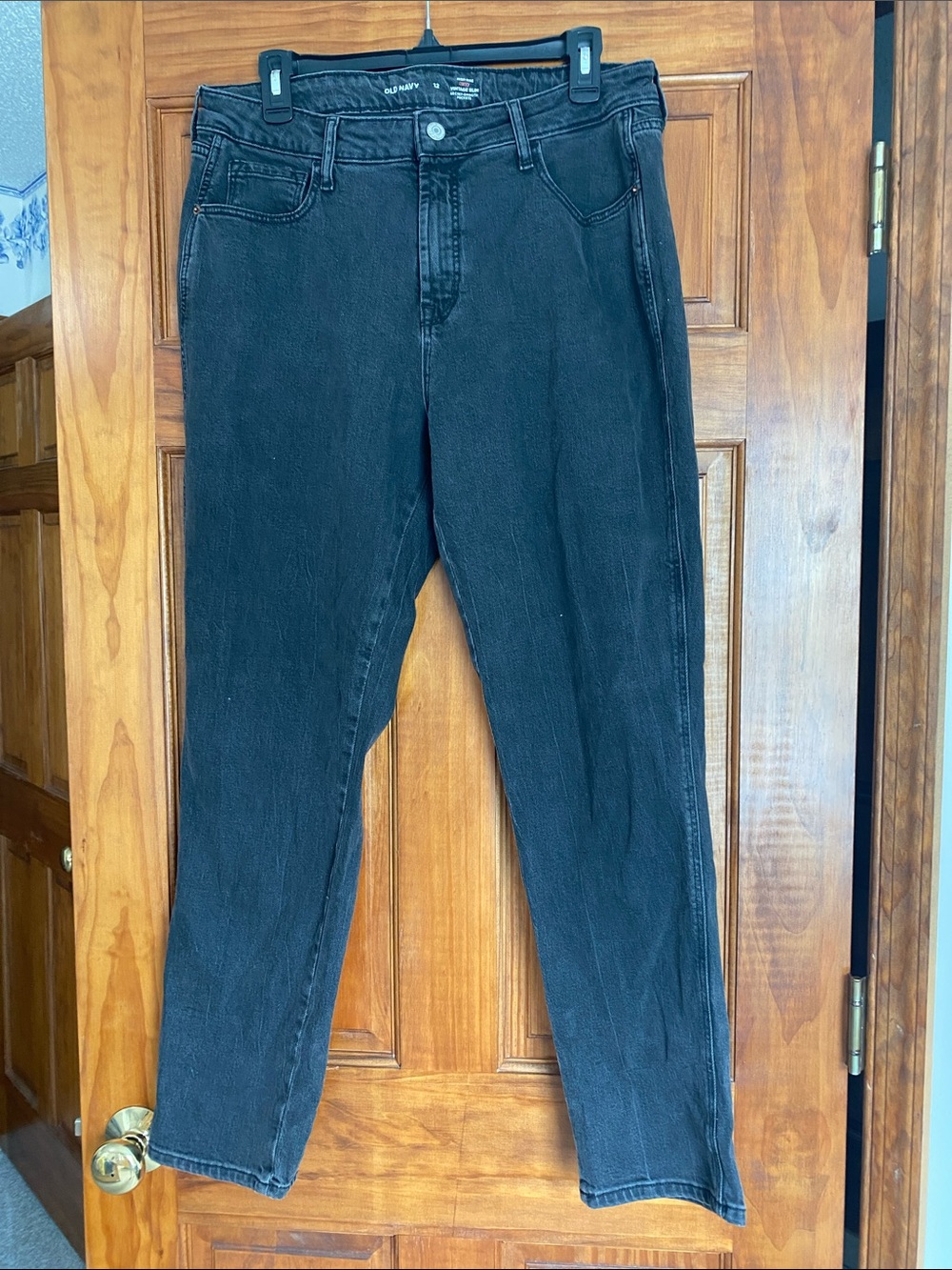 Old Navy Dark Black Slim Straight Women’s Jeans